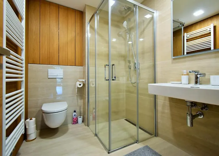 With Mountain Views * スピンドレルフ・ムリン