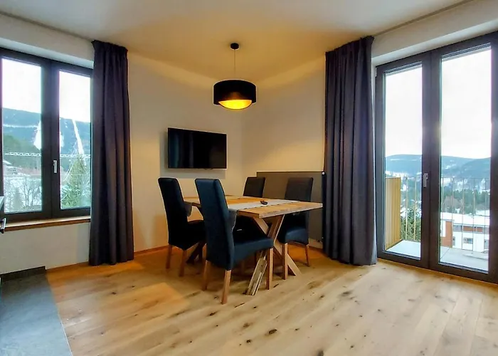 Apartman With Mountain Views *